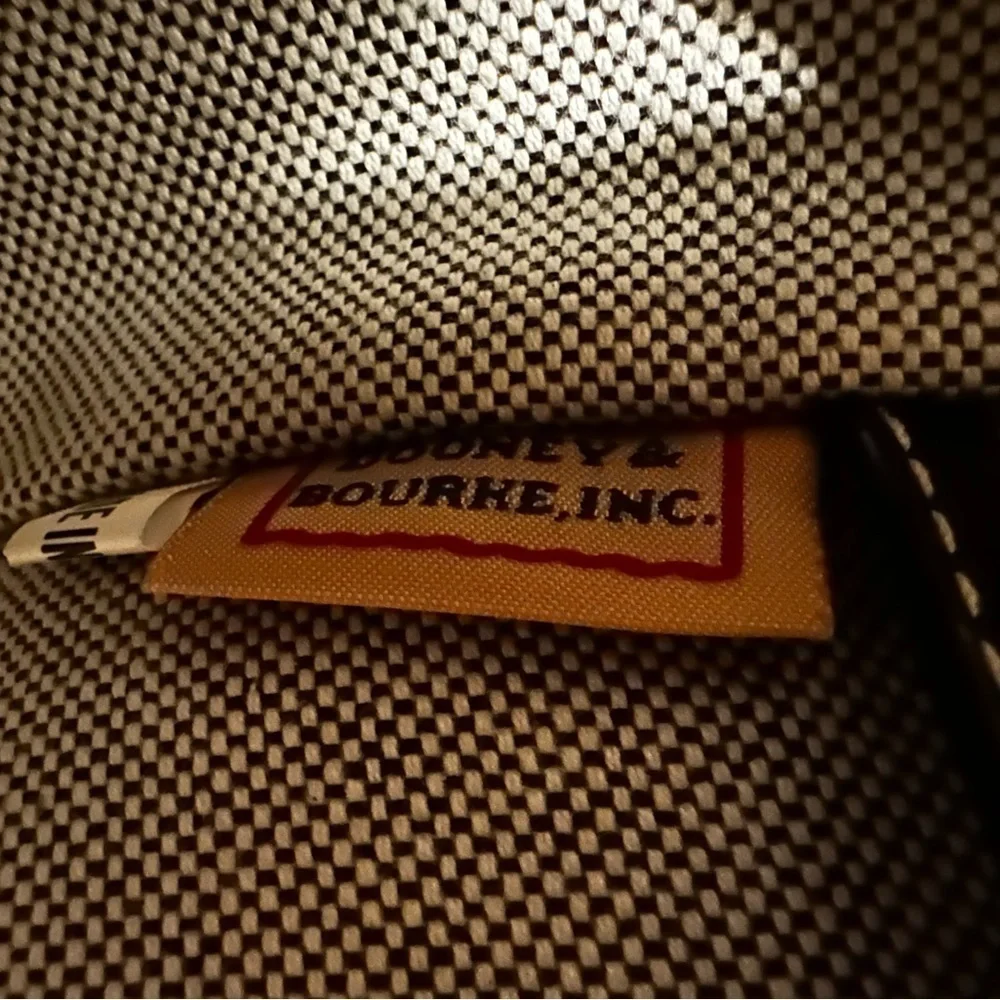 Dooney & Bourke Tan and Black Tote Bag - Picture 8 of 9